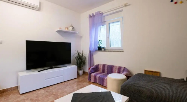 Cozy Home In Marcana With Wifi, Book Hotel Marčana Pula Region