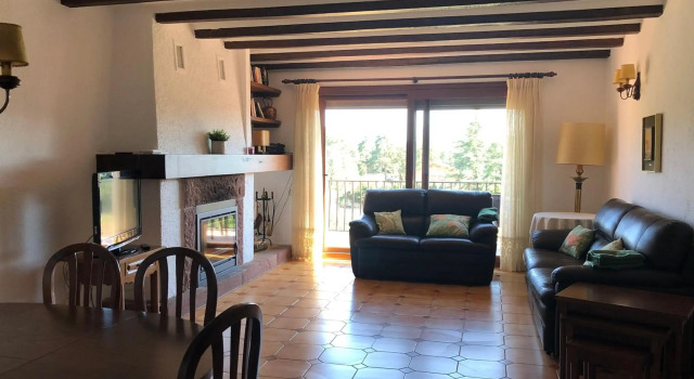 EVA & TRAVEL - Triplex La Cavallada