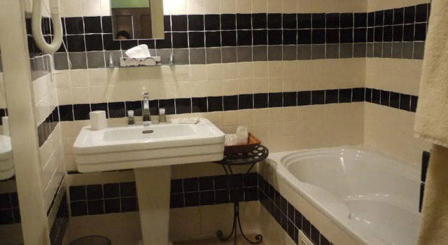 Номер Superior Logis Hôtel Le Boudoir