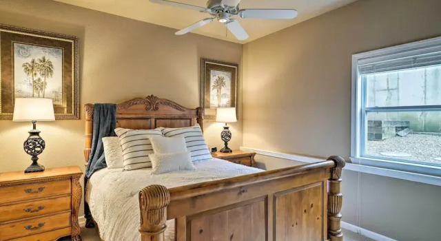 Апартаменты Pool Access + Private Deck: Lake Ozark Retreat