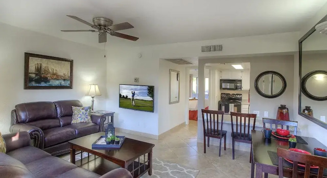 245 Fully Furnished 1BR Suite-Pet Friendly! by RedAwning, Забронировать Апартаменты/квартира Апартаменты Пруда в Темпе, Апартаменты/квартира