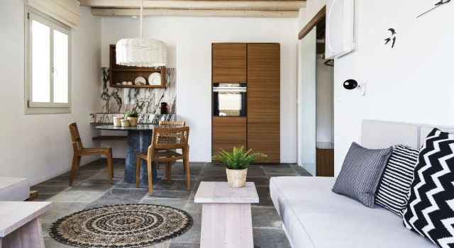 Hide out Suites