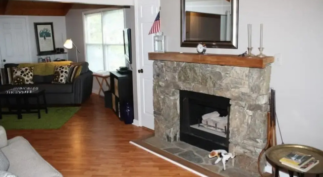 North Carolina Mountain Retreat - 1 Br condo by RedAwning