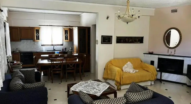 Thalatta and Oros Traditional Villa