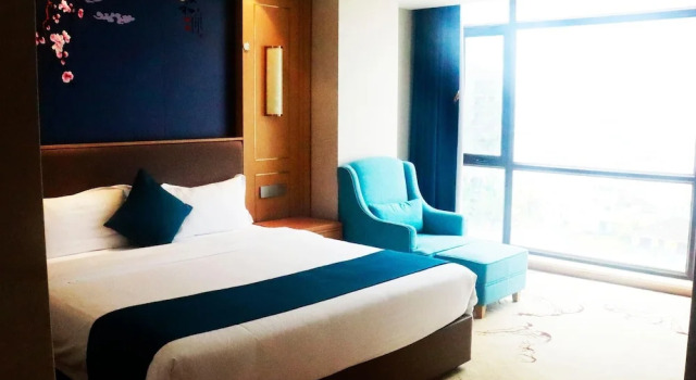 Полулюкс Senna Sunshine International Hotel
