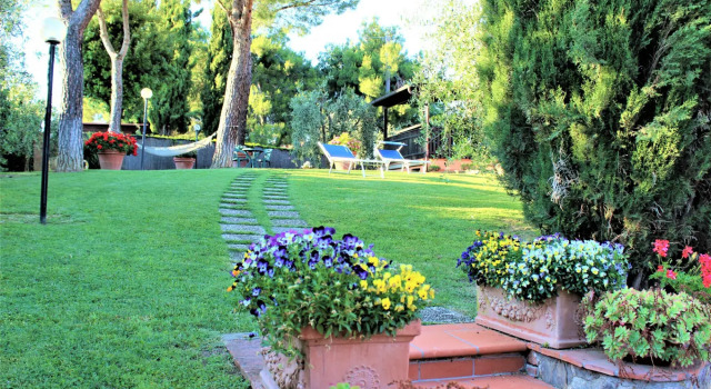 Villa Gambassi Close to San Gimignano, Забронировать Вилла Коттеджи Сан-Джиминьяно, Коттедж