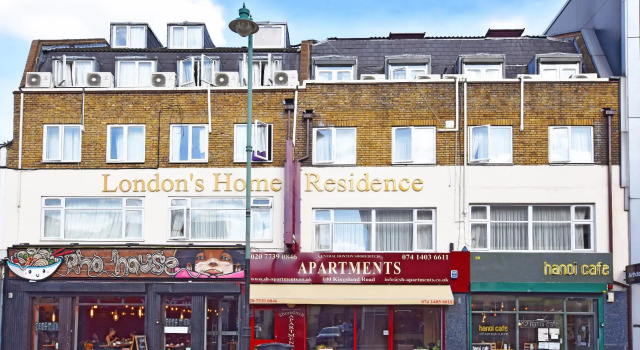 Кровать в общем номере Central Hoxton Shoreditch