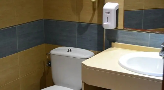 Четырёхместный номер Standard Caprici Beach Hotel & Spa