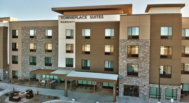 TownePlace Suites by Marriott Albuquerque Old Town, Забронировать Отель Альбукерке Нью-Мексико