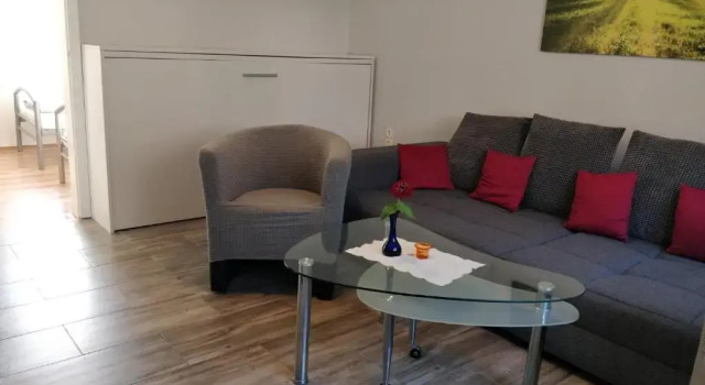 Gästehaus am Teich, Rezervasyon Otel Raben Steinfeld Schweriner See