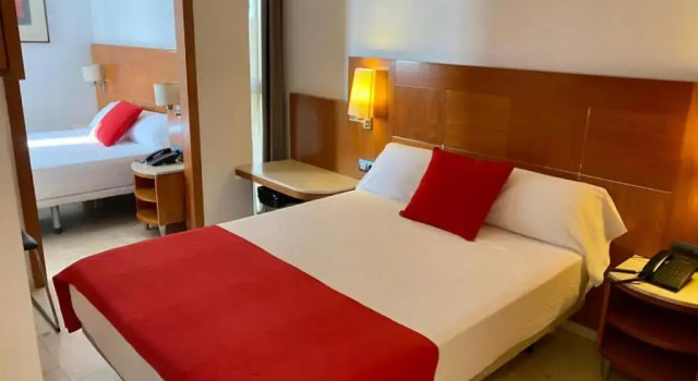 Двухместный номер Superior Hotel Calasanz