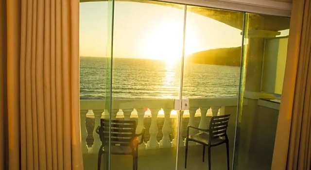 Номер Deluxe с видом на море Ocean View Hotel