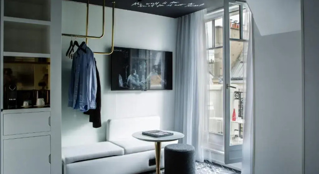 Двухместный номер Classic с балконом Le Général Hôtel