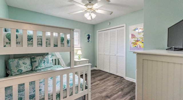 Half-mi to Beach Access: Sunny Miramar Villa!, Book Lejlighed Miramar Beach Emerald Coast