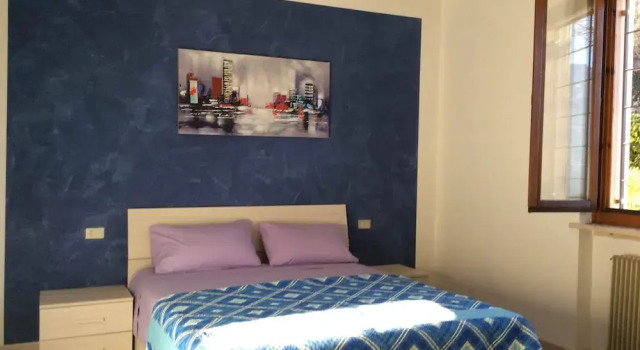 Large Apartment With Garden 100 Meters From The Lake, Забронировать Апартаменты/квартира Отели в центре Бренцоне-суль-Гарды, в центре