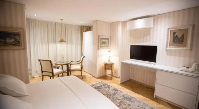 Seven Luxury Suites, Забронировать Отель Тирана область Тирана, рядом с Skanderbeg Square
