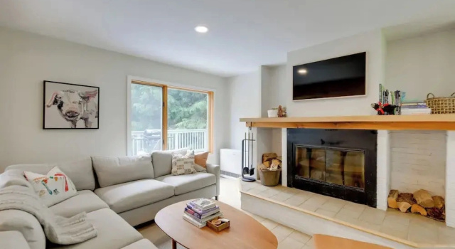 Коттедж Indoor Hot Tub: Sugarbush Retreat on Lincoln Peak