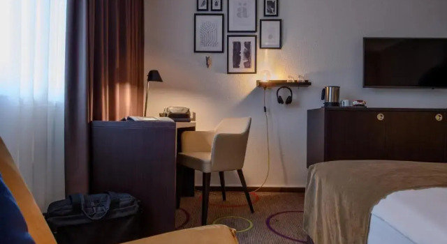 Трёхместный номер Standard Leonardo Hotel Hannover Medical Park