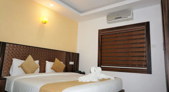 Двухместный номер Deluxe Hotel Kochi Crown