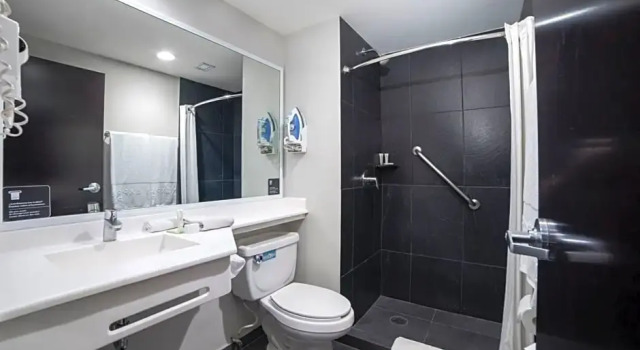 Четырёхместный номер Standard City Express Plus by Marriott Mexicali
