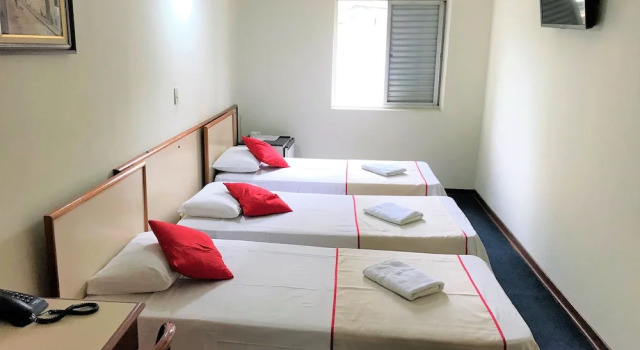Трёхместный номер Superior Hotel São Jorge São Paulo - Próximo a 25 de março, região do Brás, fácil acesso ao Expo Center Norte e Mercado Municipal SP