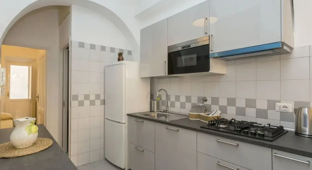 San Pietro Modern Suite, Забронировать Отель Отели Рима с парковкой, рядом с Собор Святого Петра, Парковка