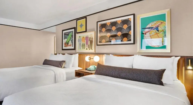 Четырёхместный номер Standard с видом на город Hotel Indigo - Minneapolis Downtown by IHG