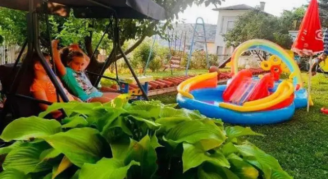 Guest House Sofia, Prenota Affittacamere Hotel a Blagoevgrad con piscina, Piscina