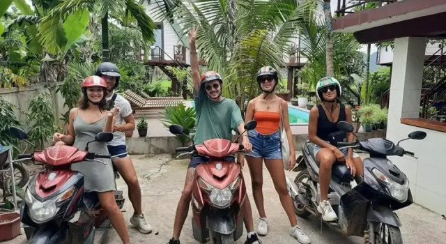 Номер Deluxe Hưng Phát Bungalow