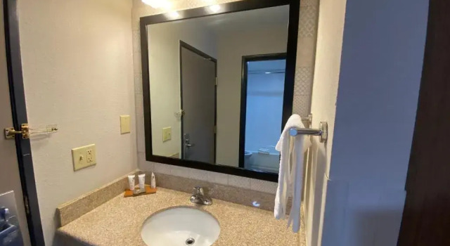 Номер Standard Country Inn & Suites by Radisson, Dunn I-95