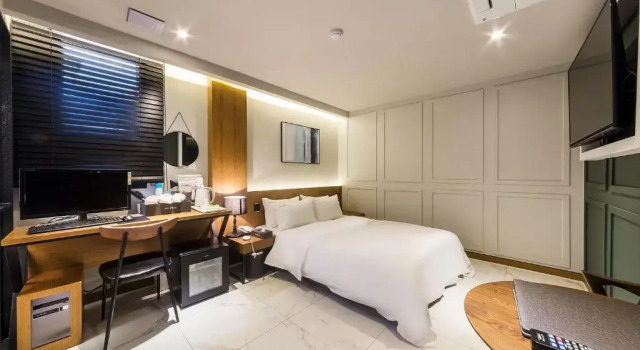 Номер Deluxe Plum Hotel