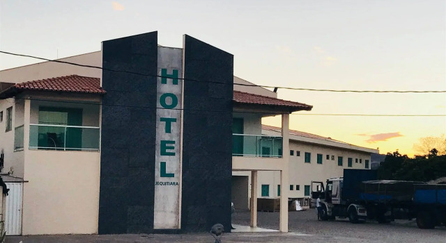 Jequitiara Hotel, Забронировать Отель Itaobim Минас-Жерайс