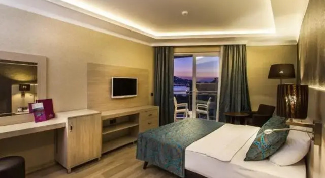 Трёхместный номер Standard с балконом Parador Beach Hotel All Inclusive