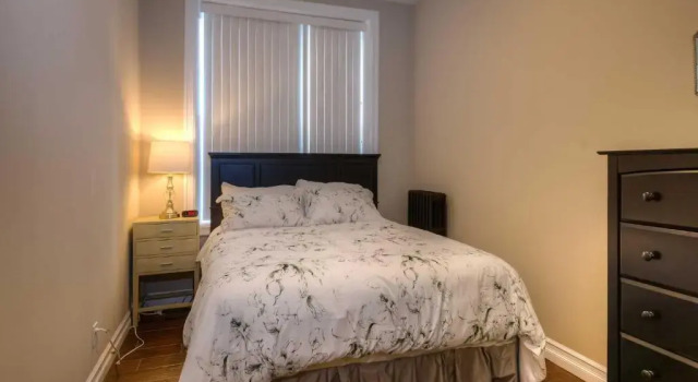 Люкс Premium Western Hotel & Executive Suites