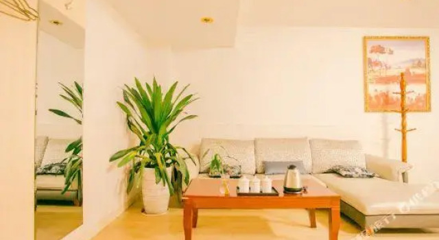 Xinyang JinGuan Express Hotel