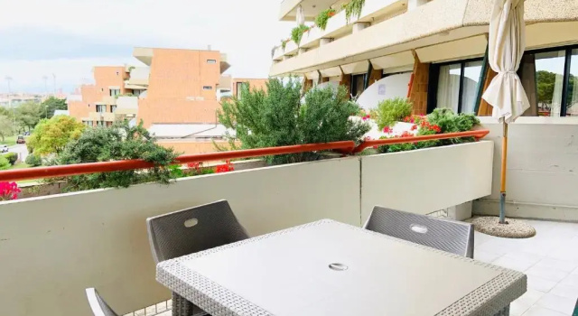 Апартаменты Suites Marilia Apartments Pool Side - Suite Livorno Holiday Home Group