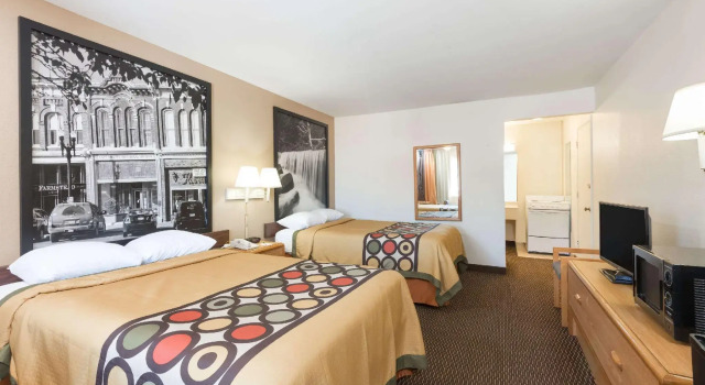 Четырёхместный номер Standard Red Lion Inn & Suites Junction City