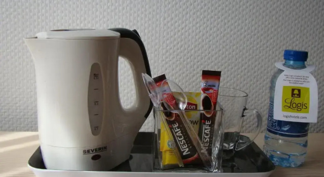Трёхместный номер Standard LOGIS Hôtel Le Moulin Des Gardelles