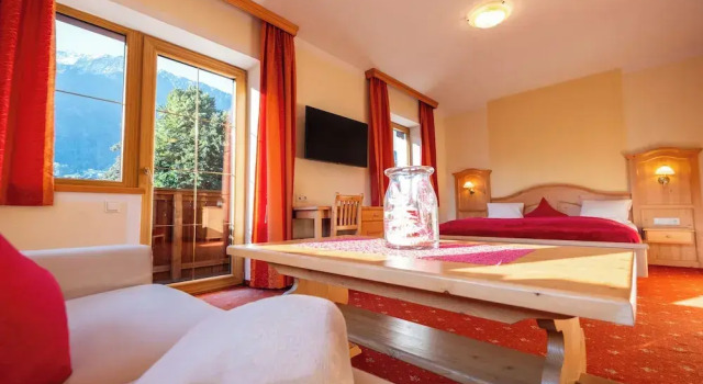 Люкс с балконом и с видом на горы Hotel Rietzer Hof