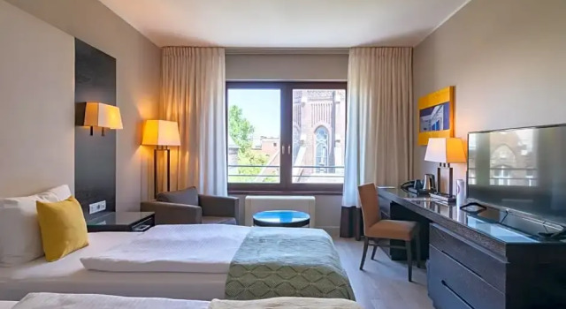 Номер Superior Lions Garden Hotel