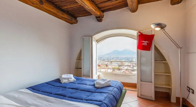 Apartment - Corso V. Emanuele V BH 85, Buchen Sie Ferienwohnung Plebiscito Neapel