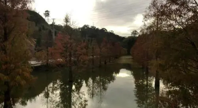 Nan Juang Jing Hwa, Buchen Sie Hotel Dahu Landkreis Miaoli