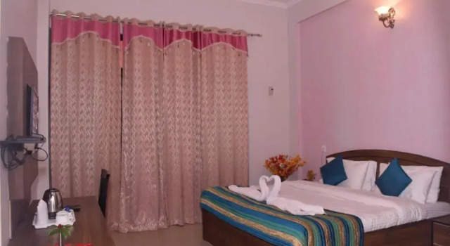 Номер Deluxe BluSalzz Homes - The Green Roof, Bhimtal - Uttarakhand