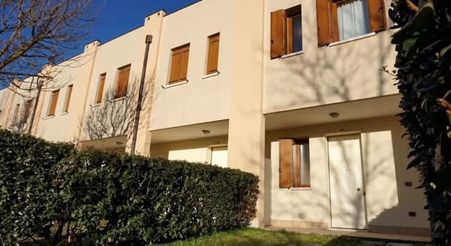 Modern Residence With Pool Quiet Location - Apartment With Private Garden, Забронировать Апартаменты/квартира Каорле Линьяно-Ривьера