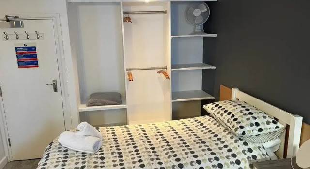 Трёхместный номер Standard Цокольный этаж St Georges Guest House