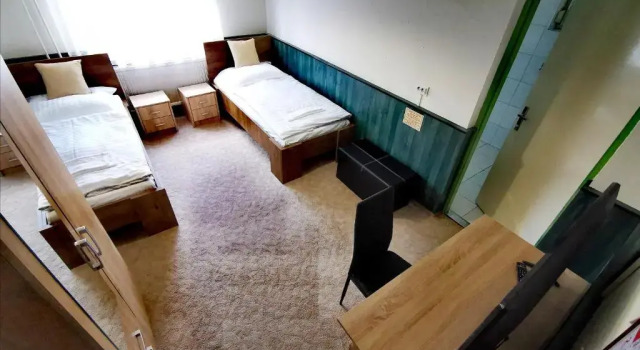 Четырёхместный номер Standard KOMPLEX -Rendezvénytermek-Panzió-Apartman-Irodák