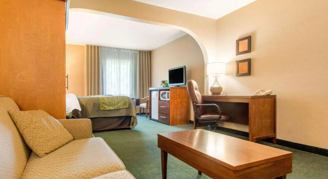 Двухместный люкс Comfort Inn & Suites Shawinigan