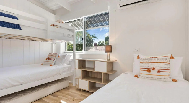 Belli Street 3, Rezerwuj Hotel Hotele w Noosa z basenem, Basen