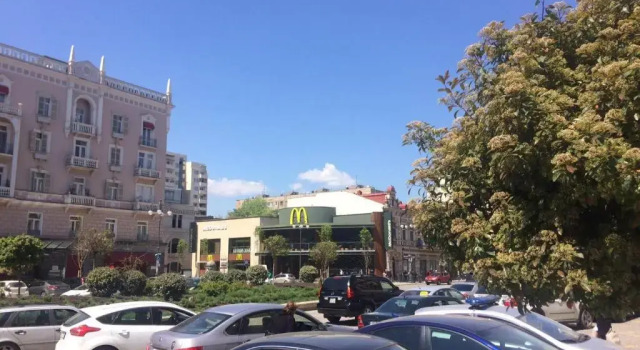 Апартаменты Цокольный этаж Apartment on Marjanishvili 16
