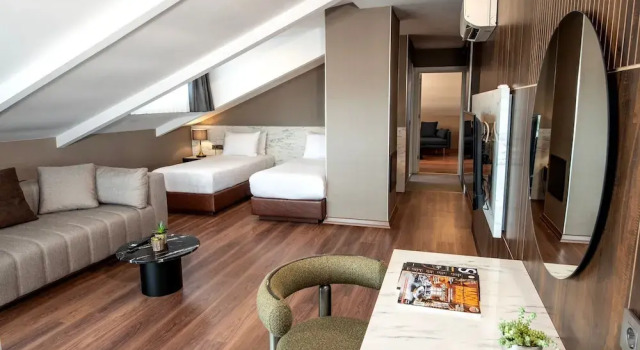 Люкс с балконом Hotel Bosfora